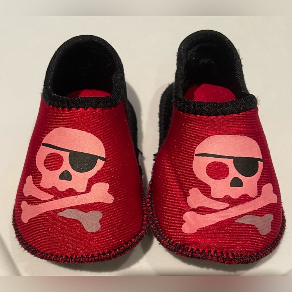 Baby gap pirate soft shoes 3-6M